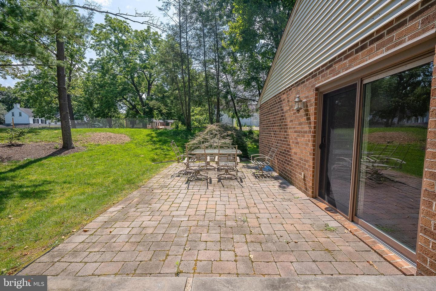301 Hanover Court photo 10