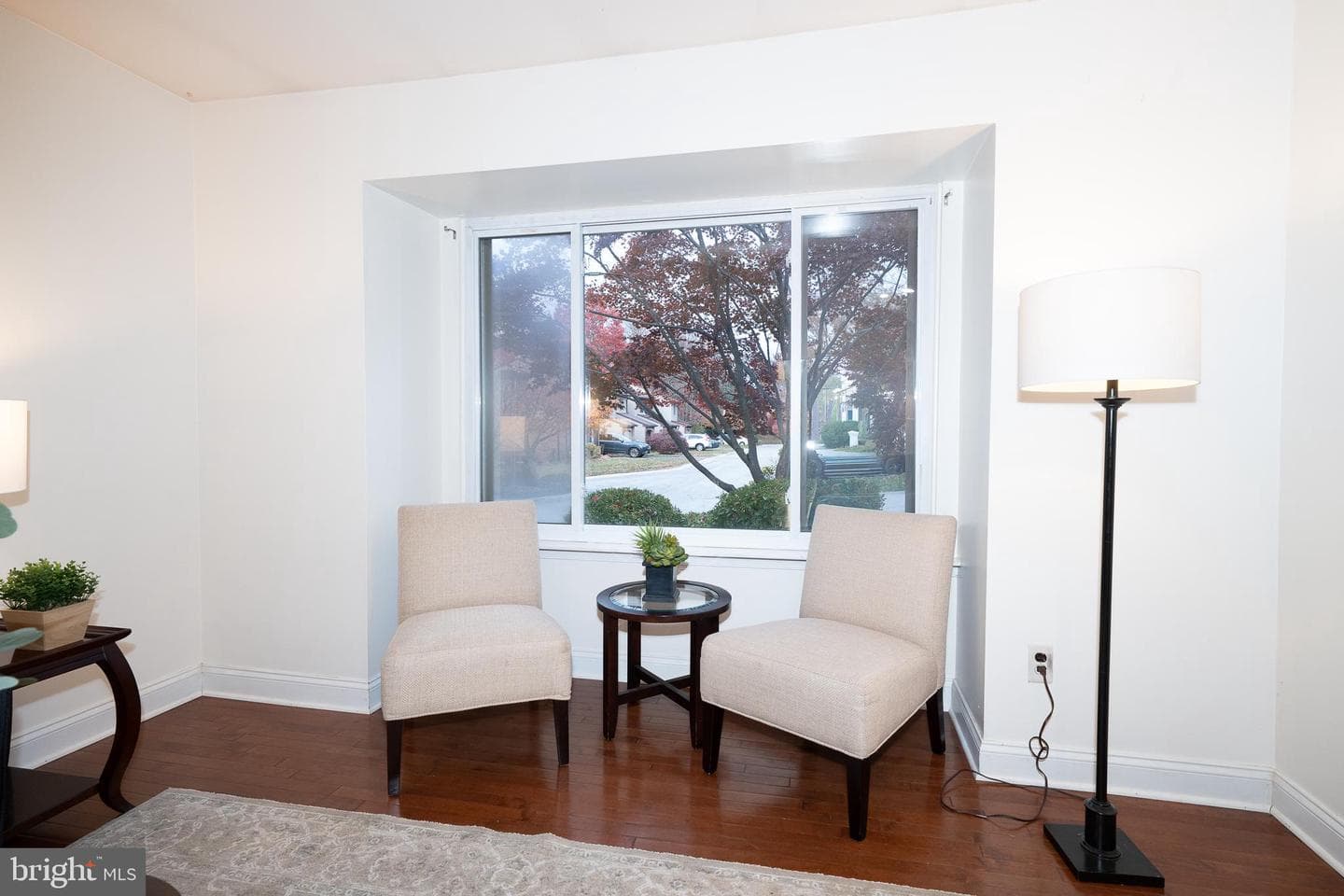 301 Hanover Court photo 15