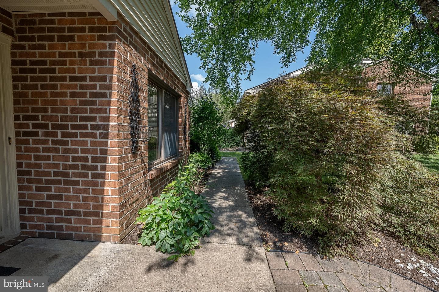 301 Hanover Court photo 48