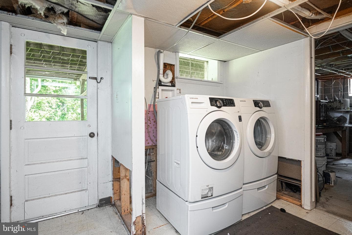 1060 S Keim Street photo 32