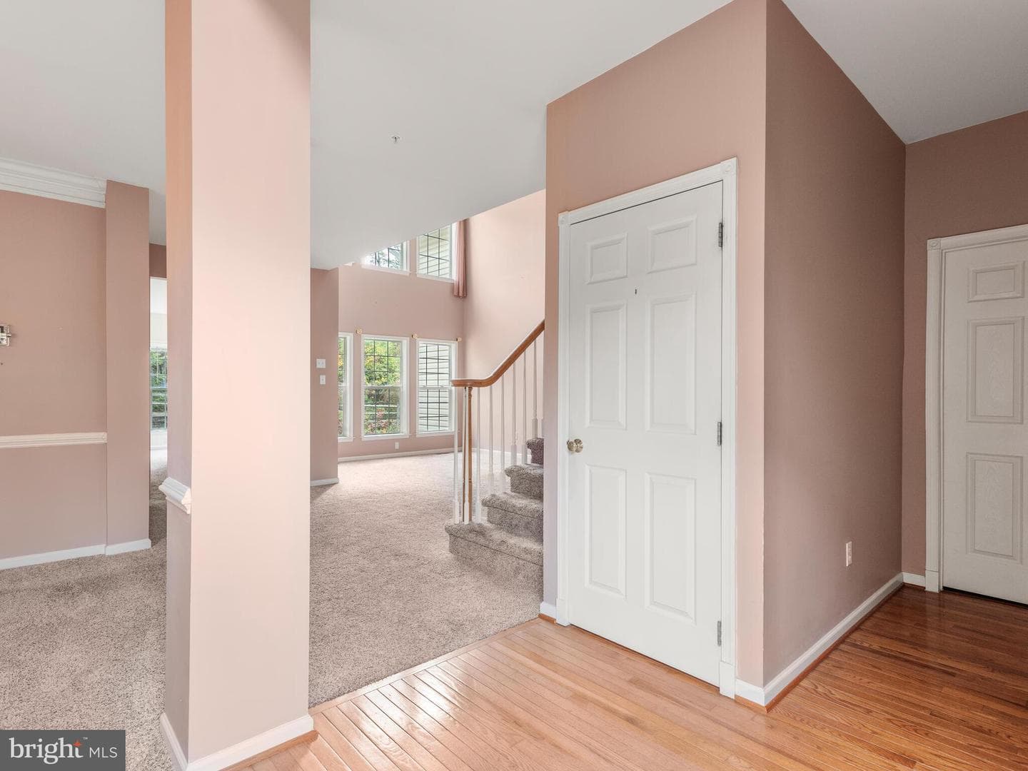 214 Silverbell Court photo 4