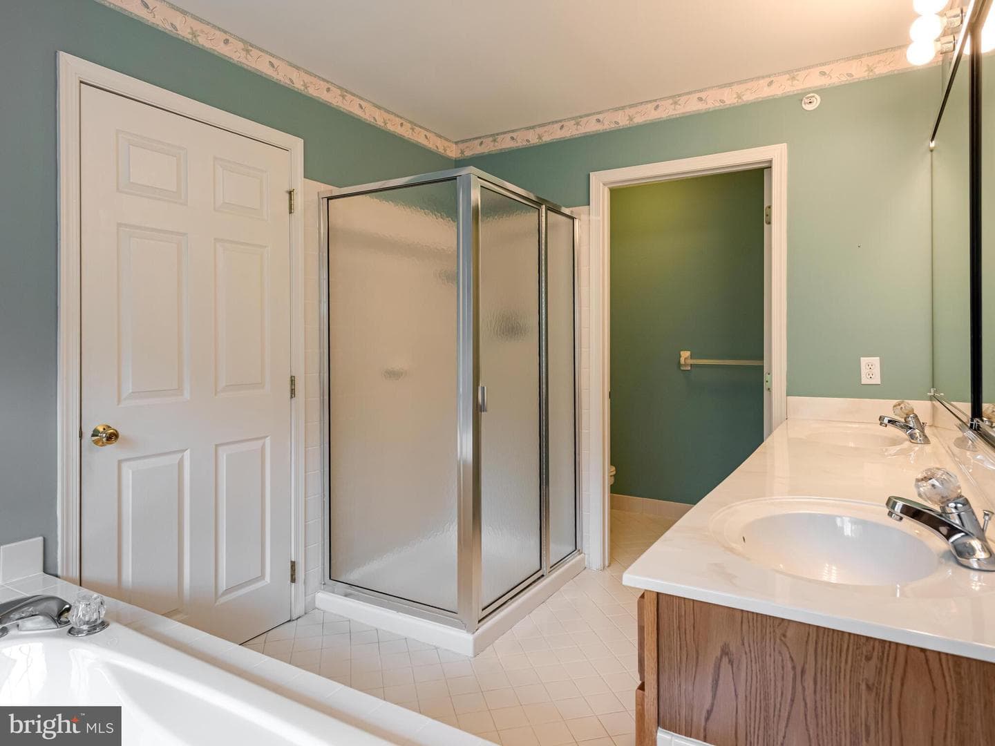 214 Silverbell Court photo 42