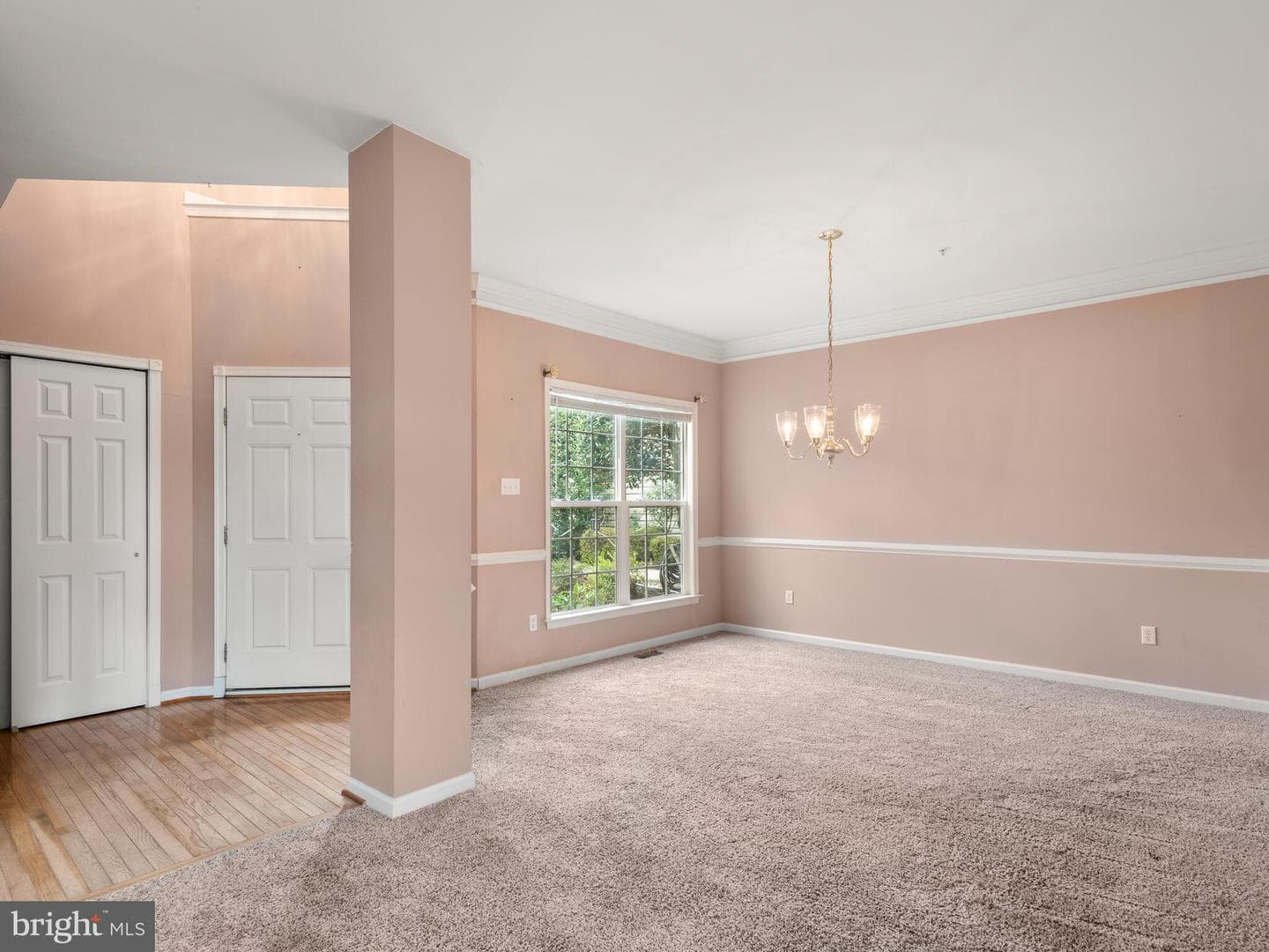214 Silverbell Court photo 5