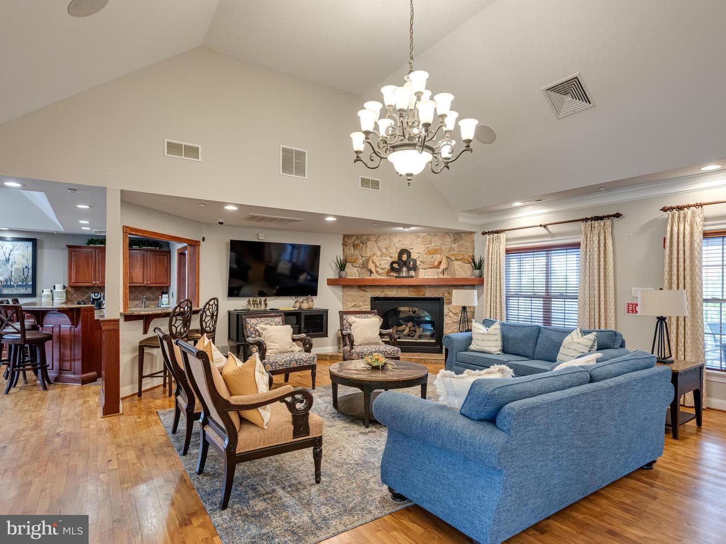 214 Silverbell Court photo 54