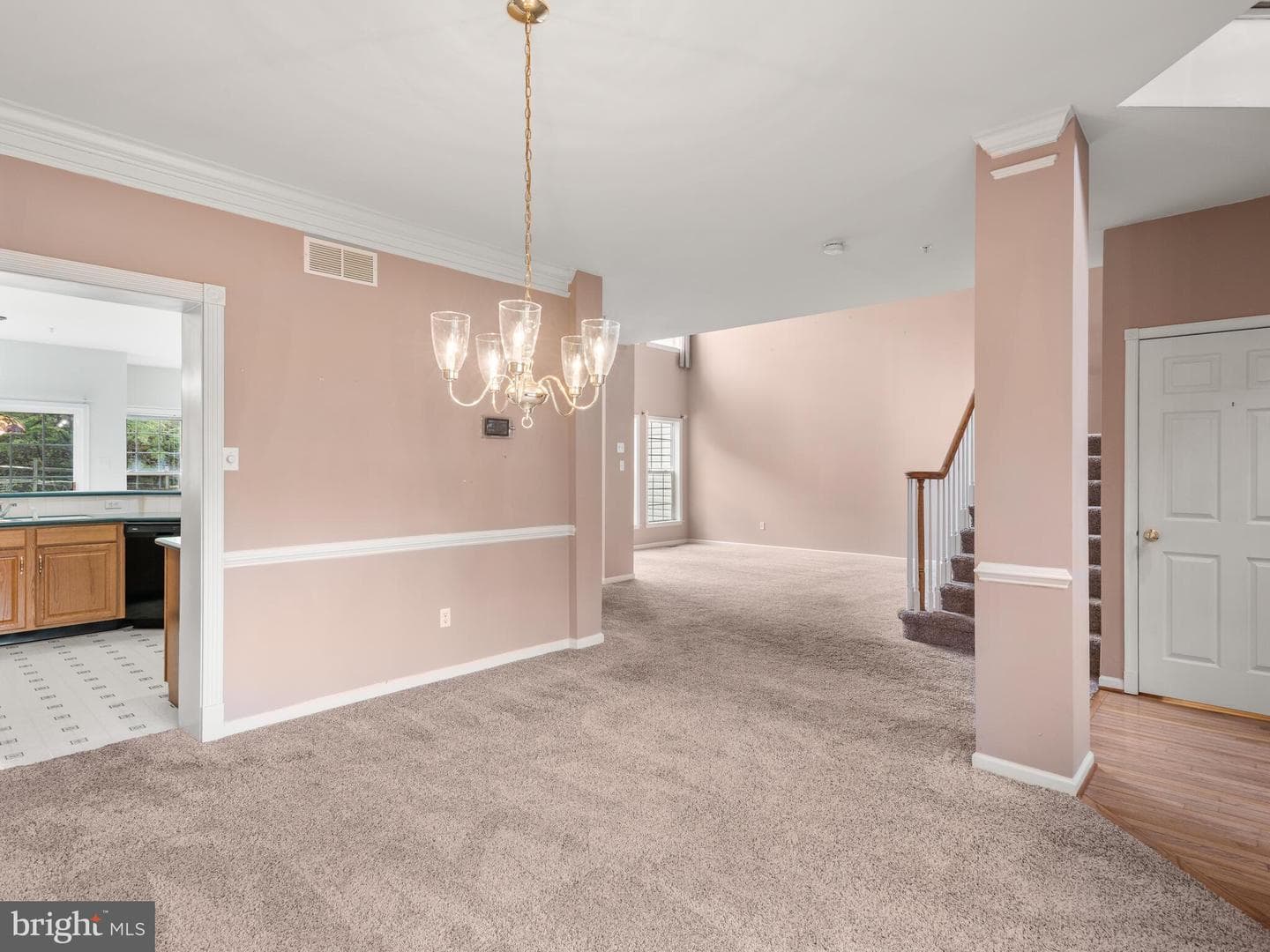 214 Silverbell Court photo 9