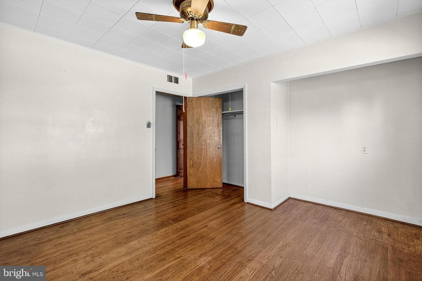 666 E Lafayette Drive photo 21