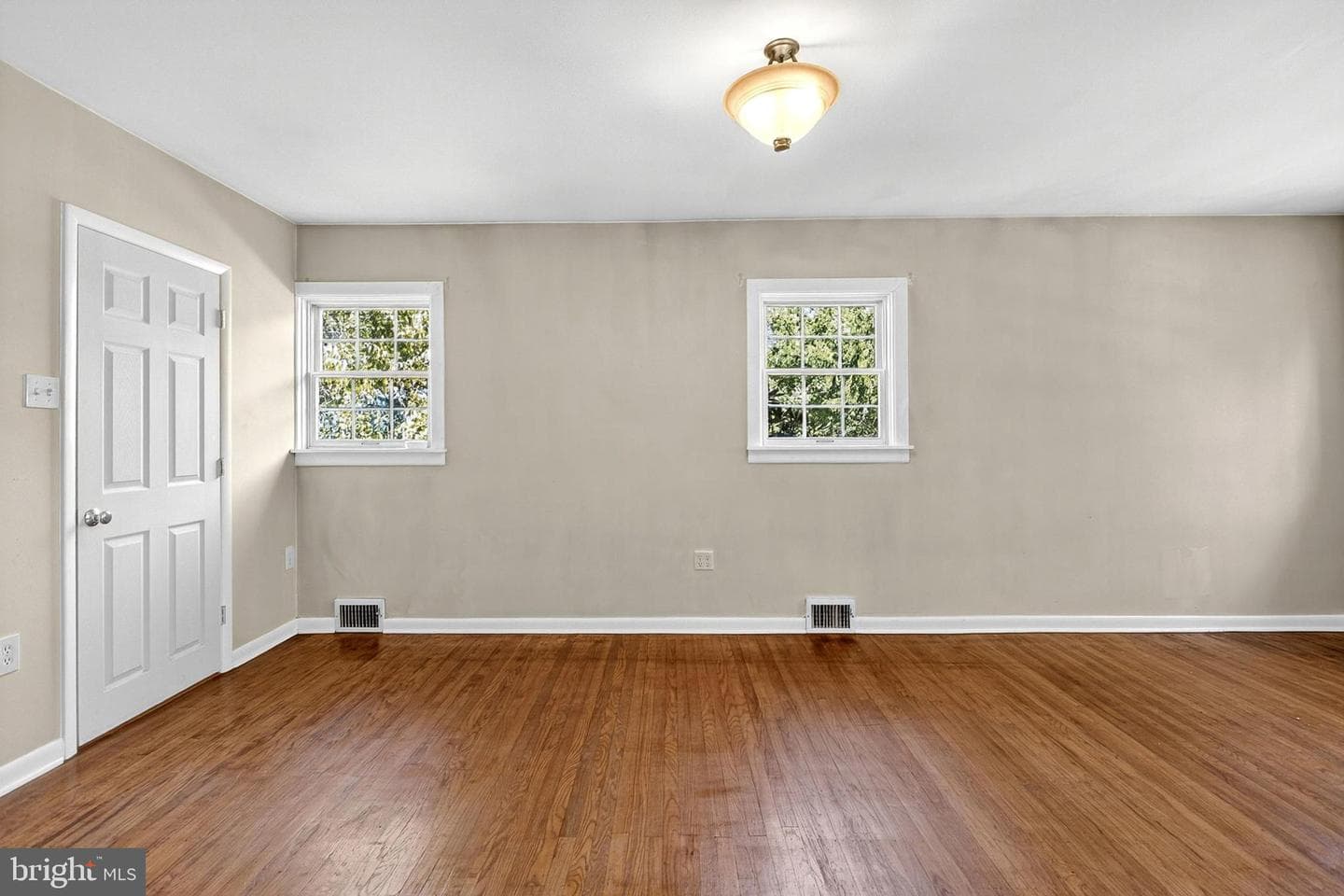 666 E Lafayette Drive photo 22