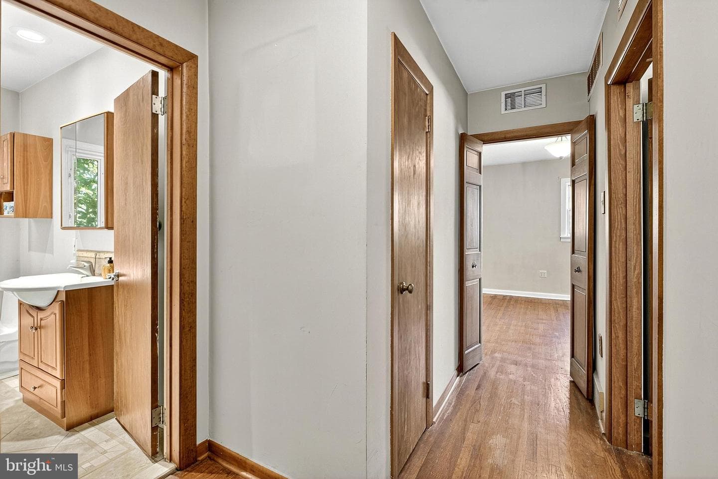 666 E Lafayette Drive photo 32