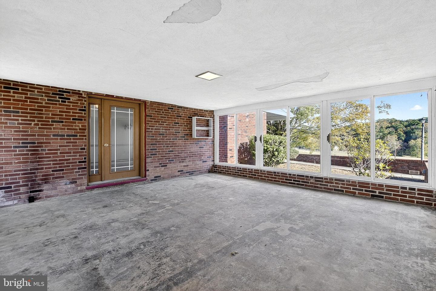 666 E Lafayette Drive photo 40