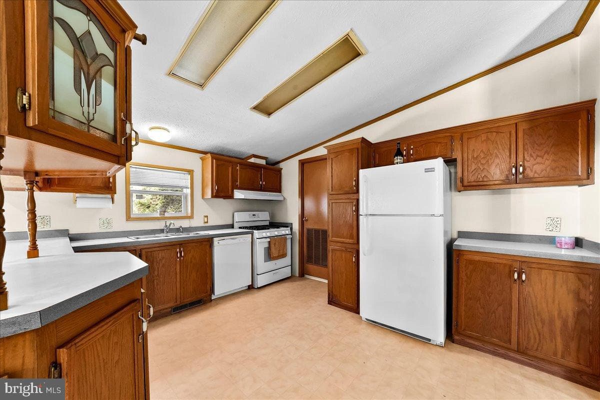 448 N Mill Road photo 10