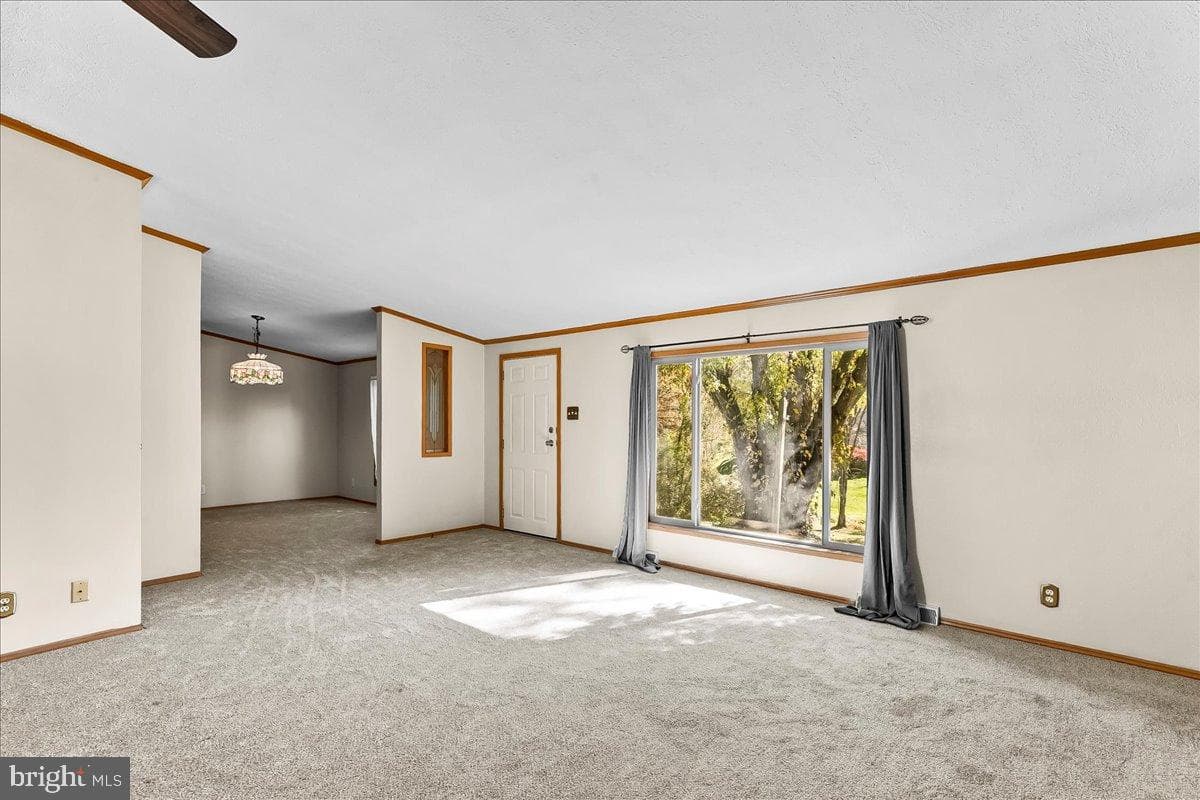 448 N Mill Road photo 15