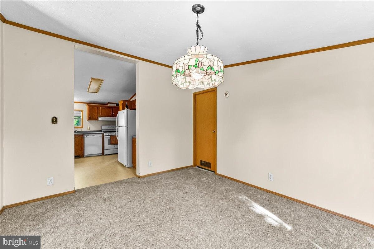 448 N Mill Road photo 19