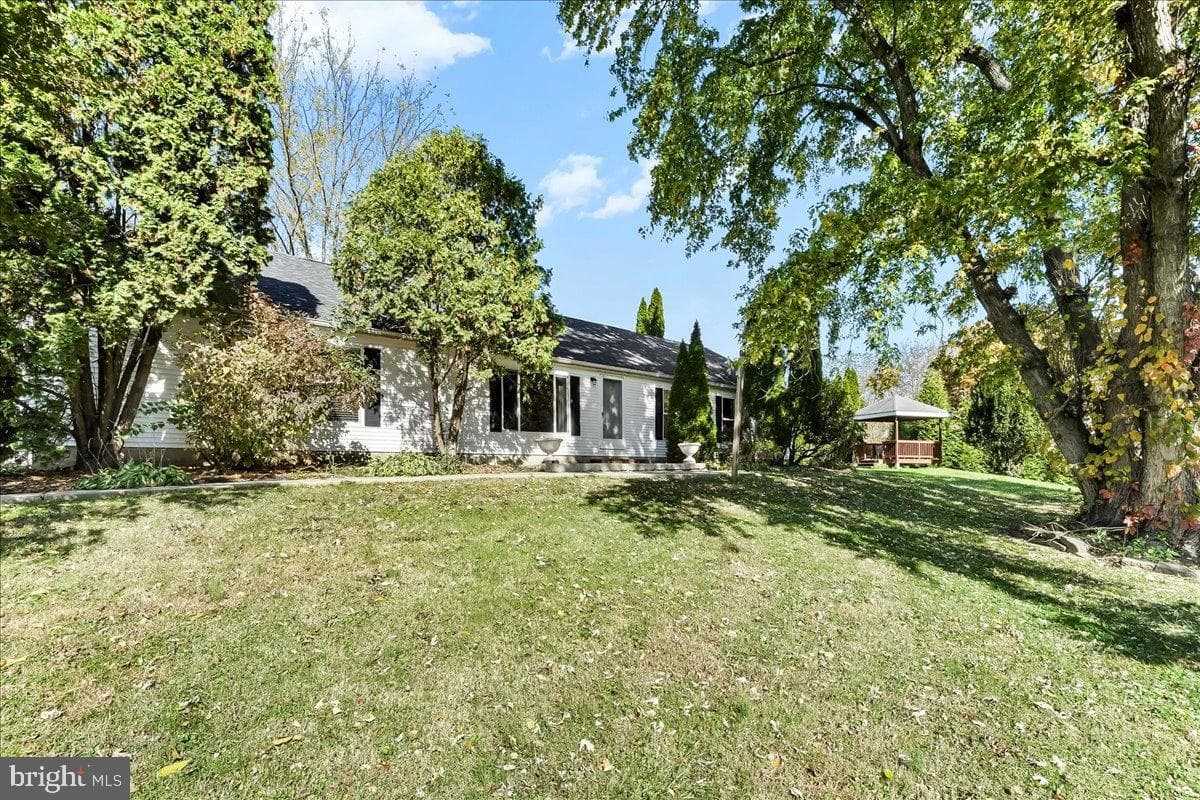 448 N Mill Road photo 3