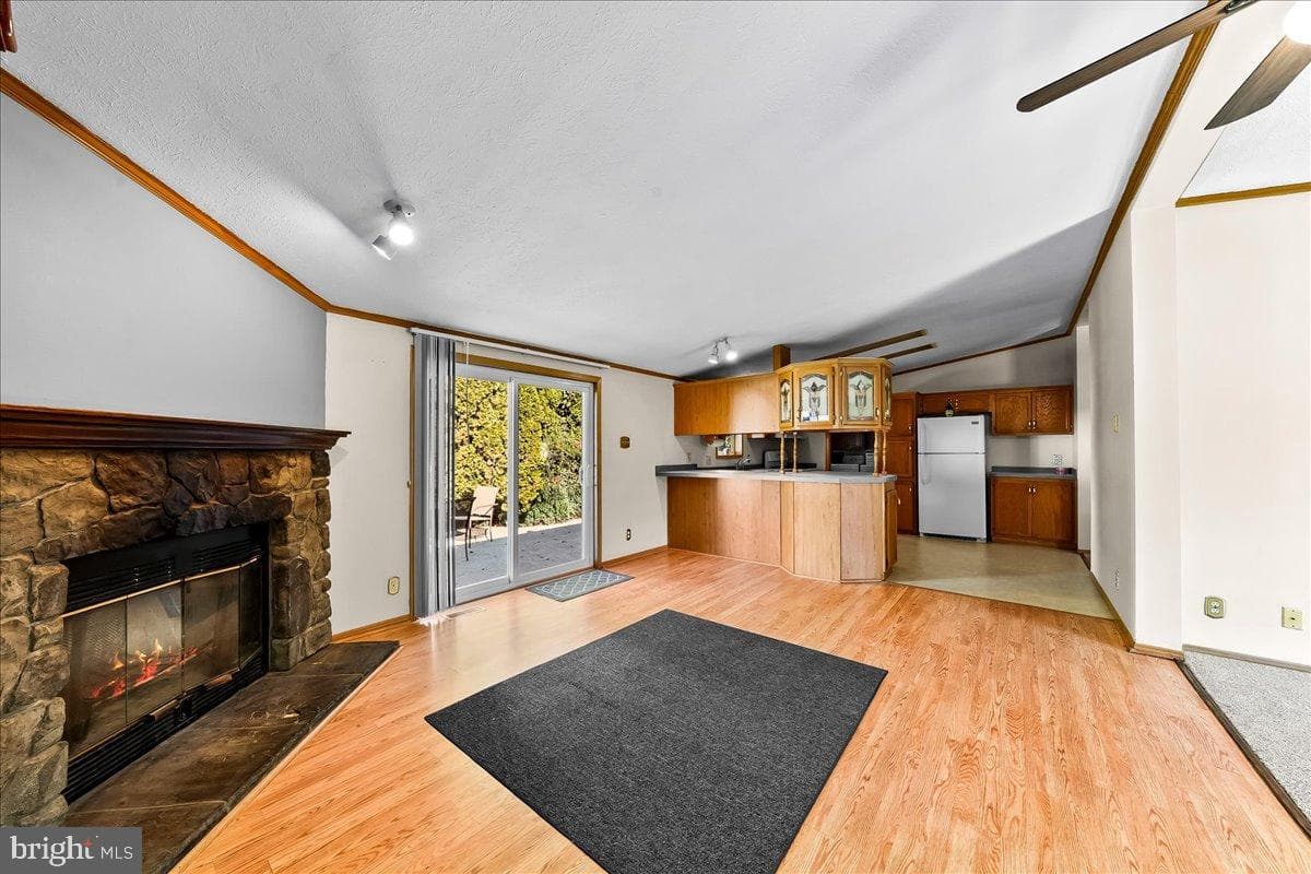 448 N Mill Road photo 9