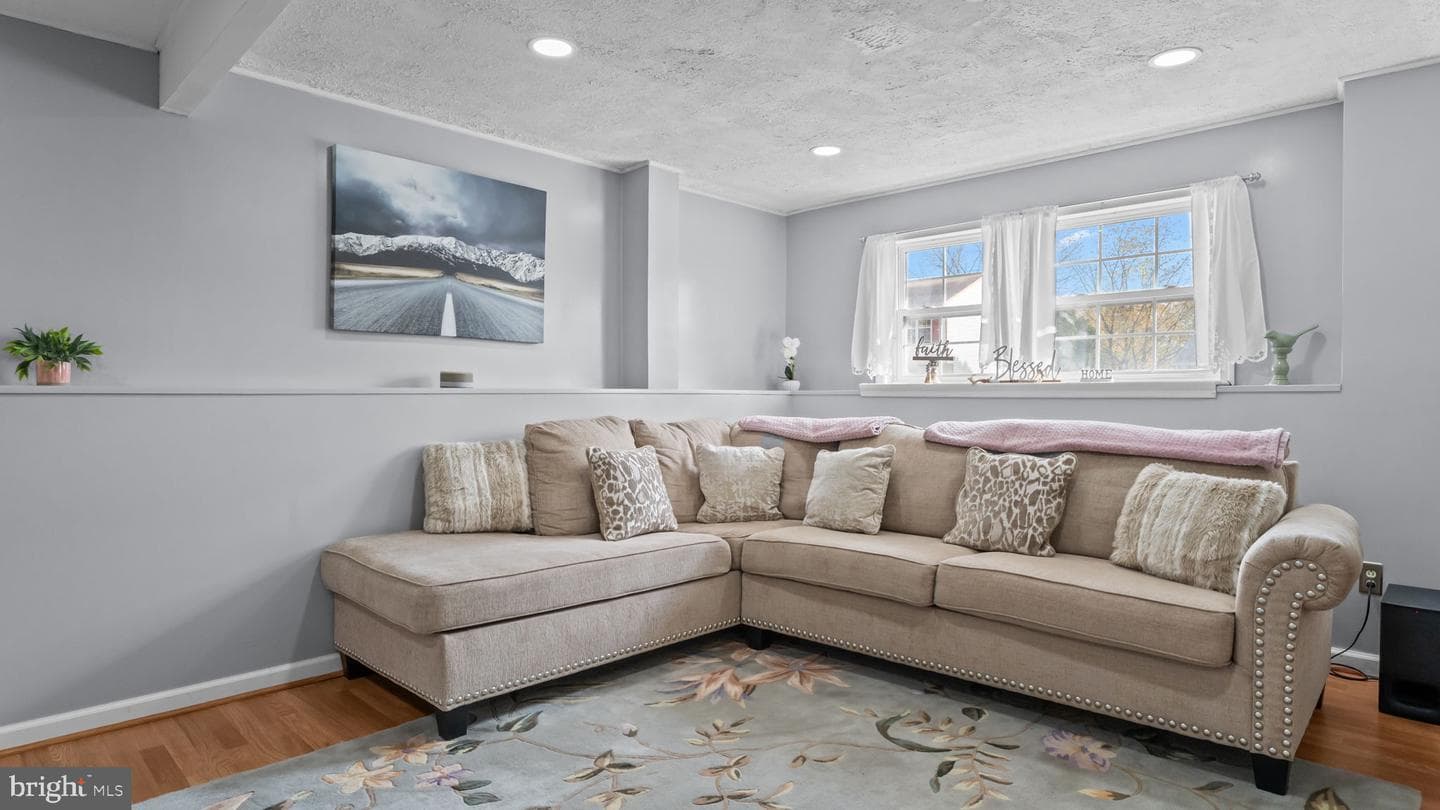 32 Lafayette Avenue photo 18