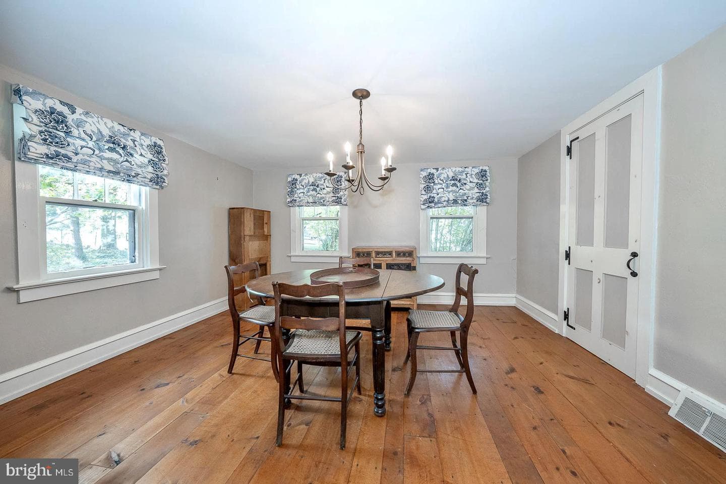 525 Hopewell Road photo 14