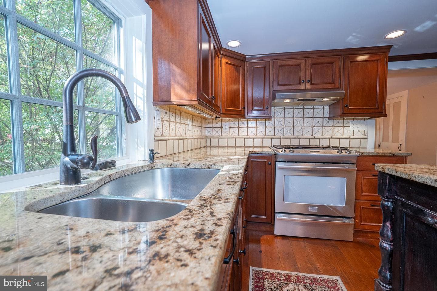 525 Hopewell Road photo 18