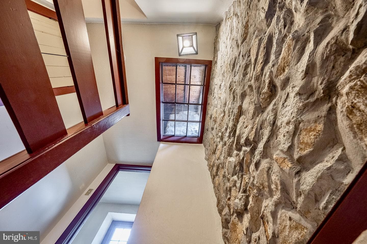 525 Hopewell Road photo 32