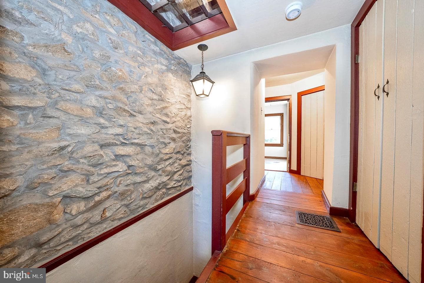 525 Hopewell Road photo 33