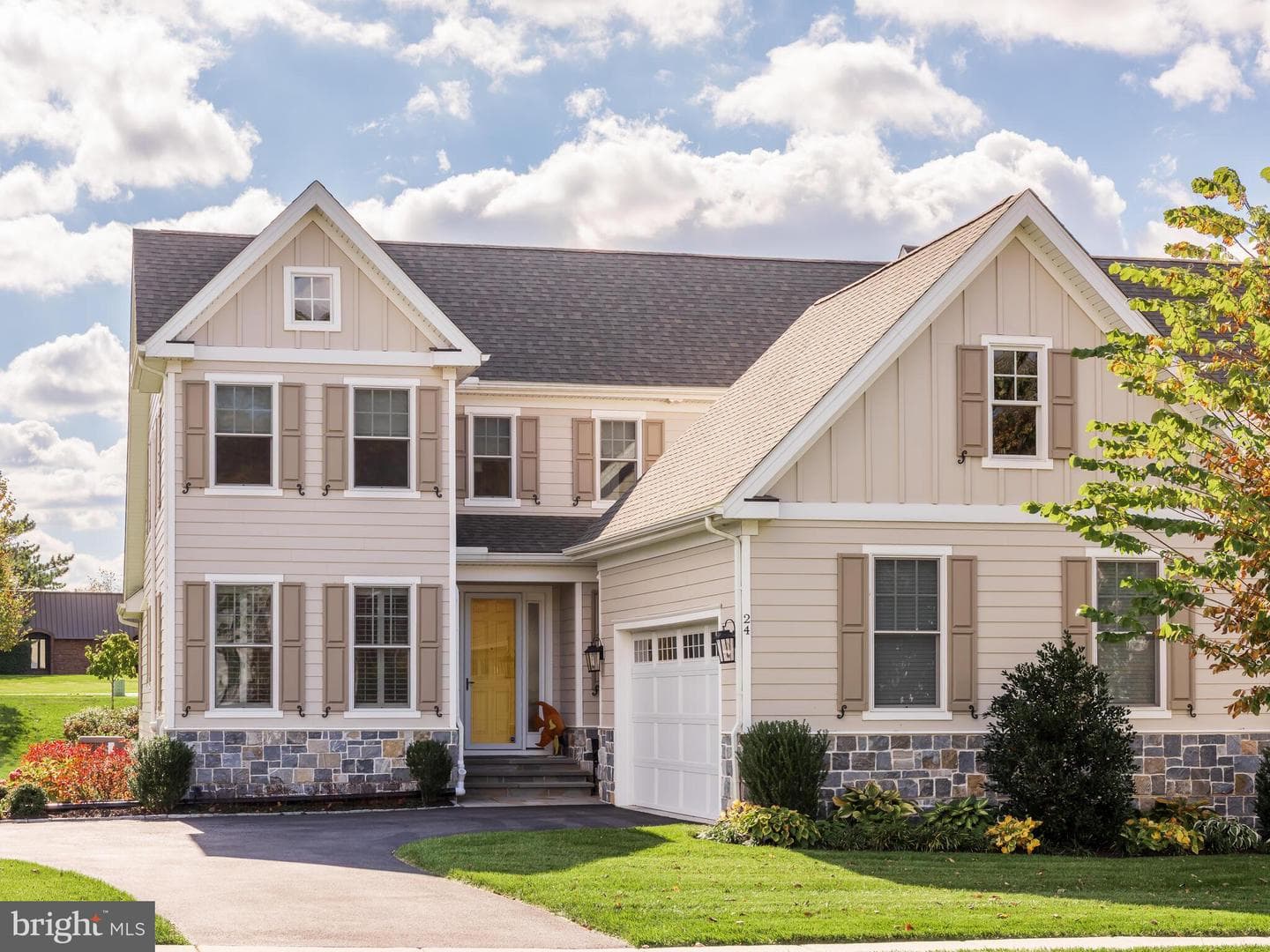 24 Radnor Lane photo 2