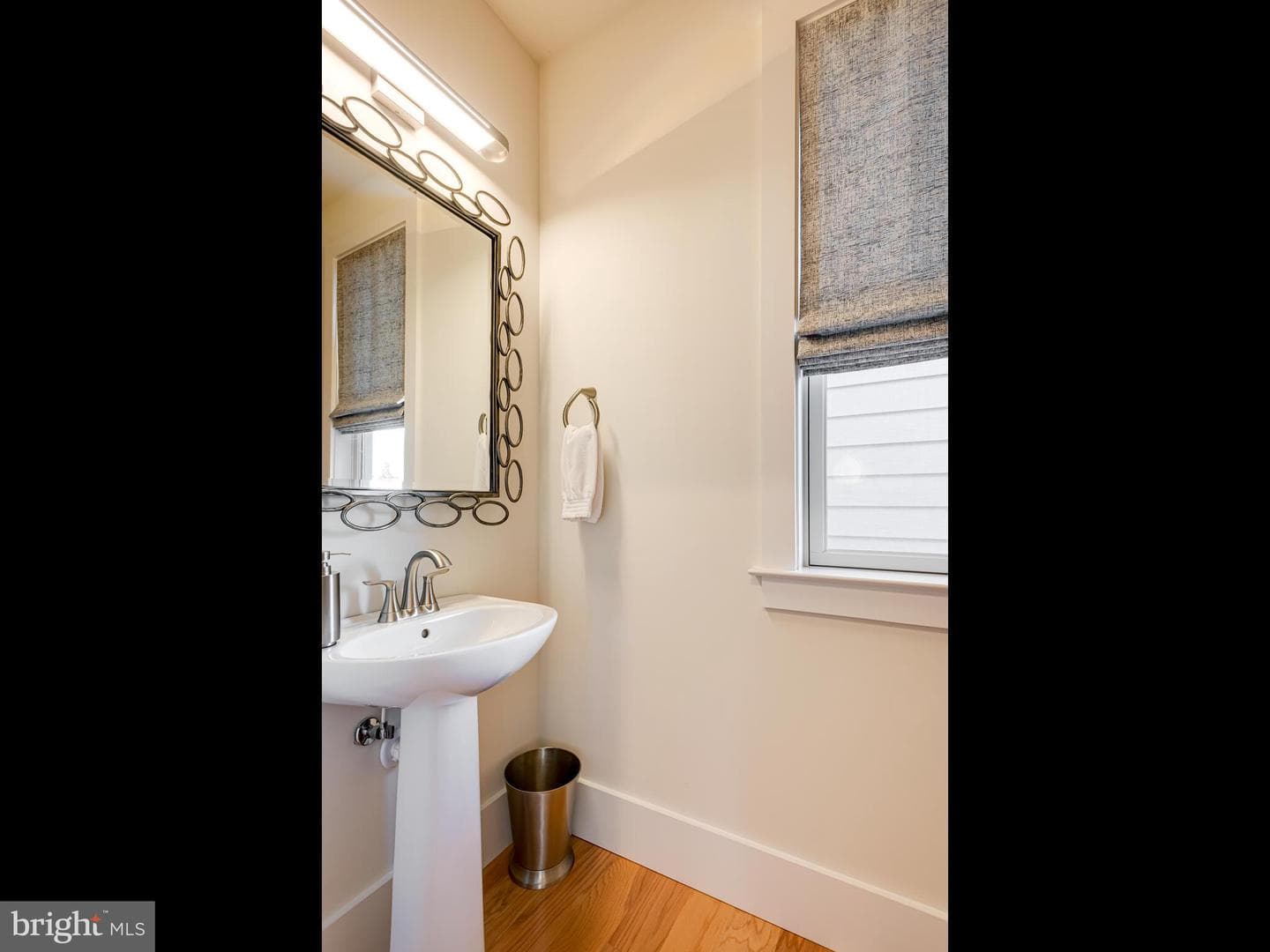24 Radnor Lane photo 30