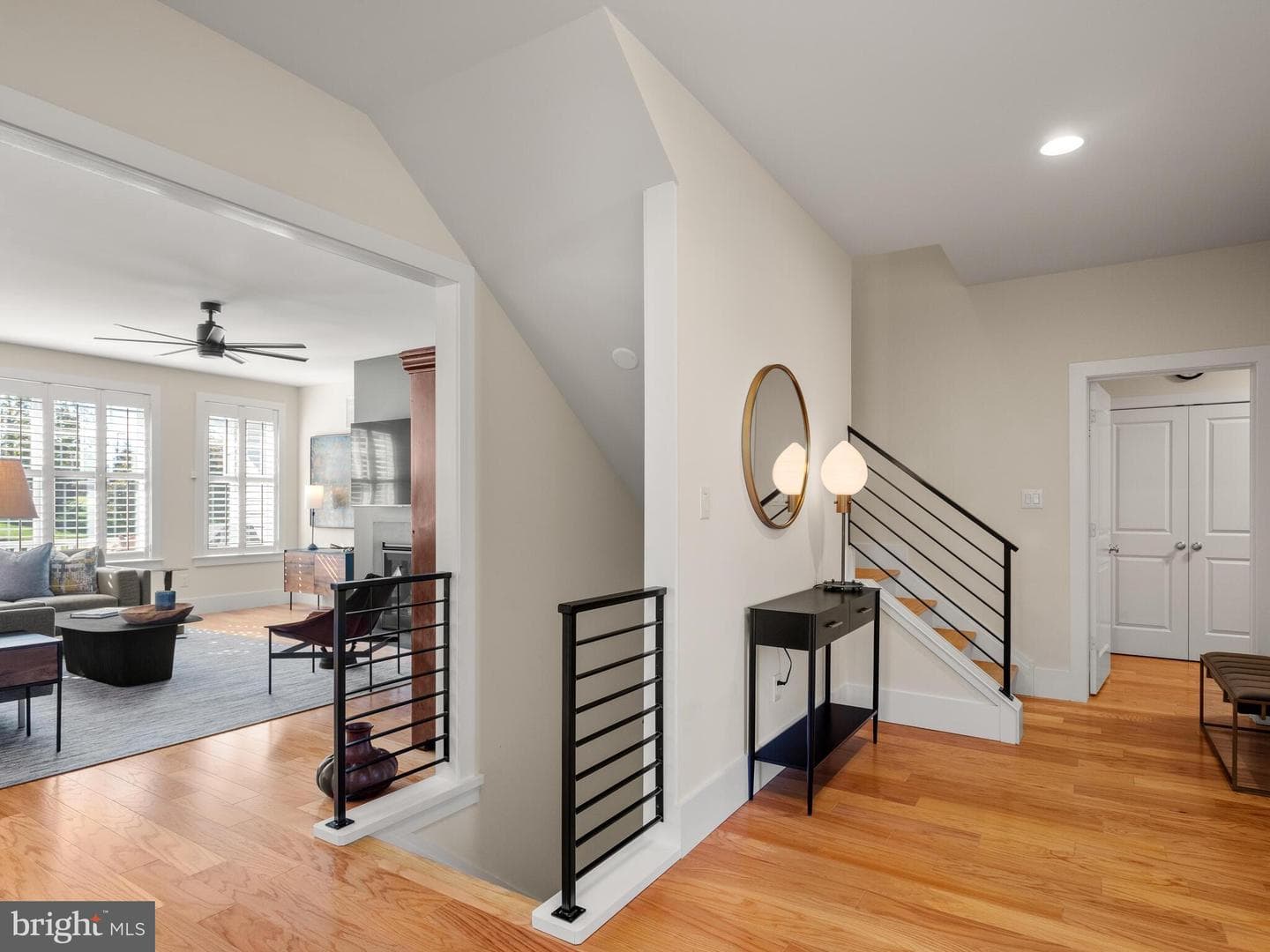 24 Radnor Lane photo 4