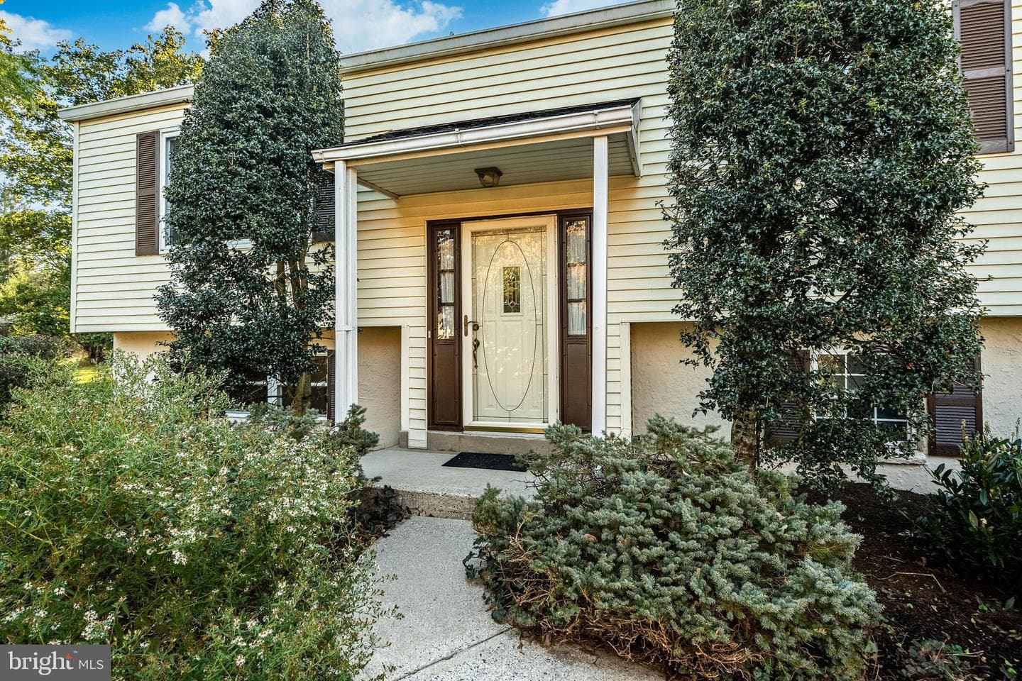 103 Jay Avenue photo 4