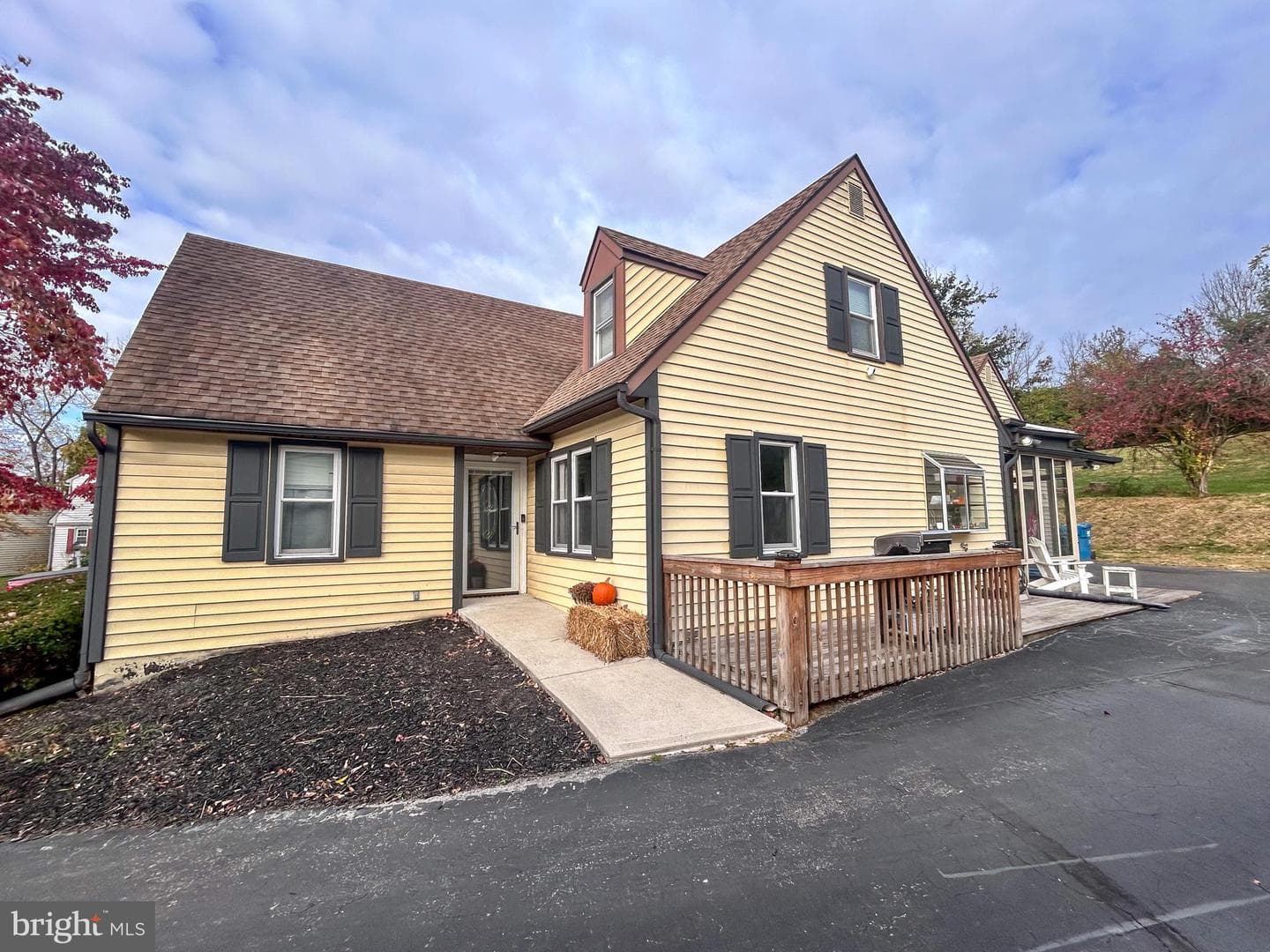 214 Armstead Court photo 3