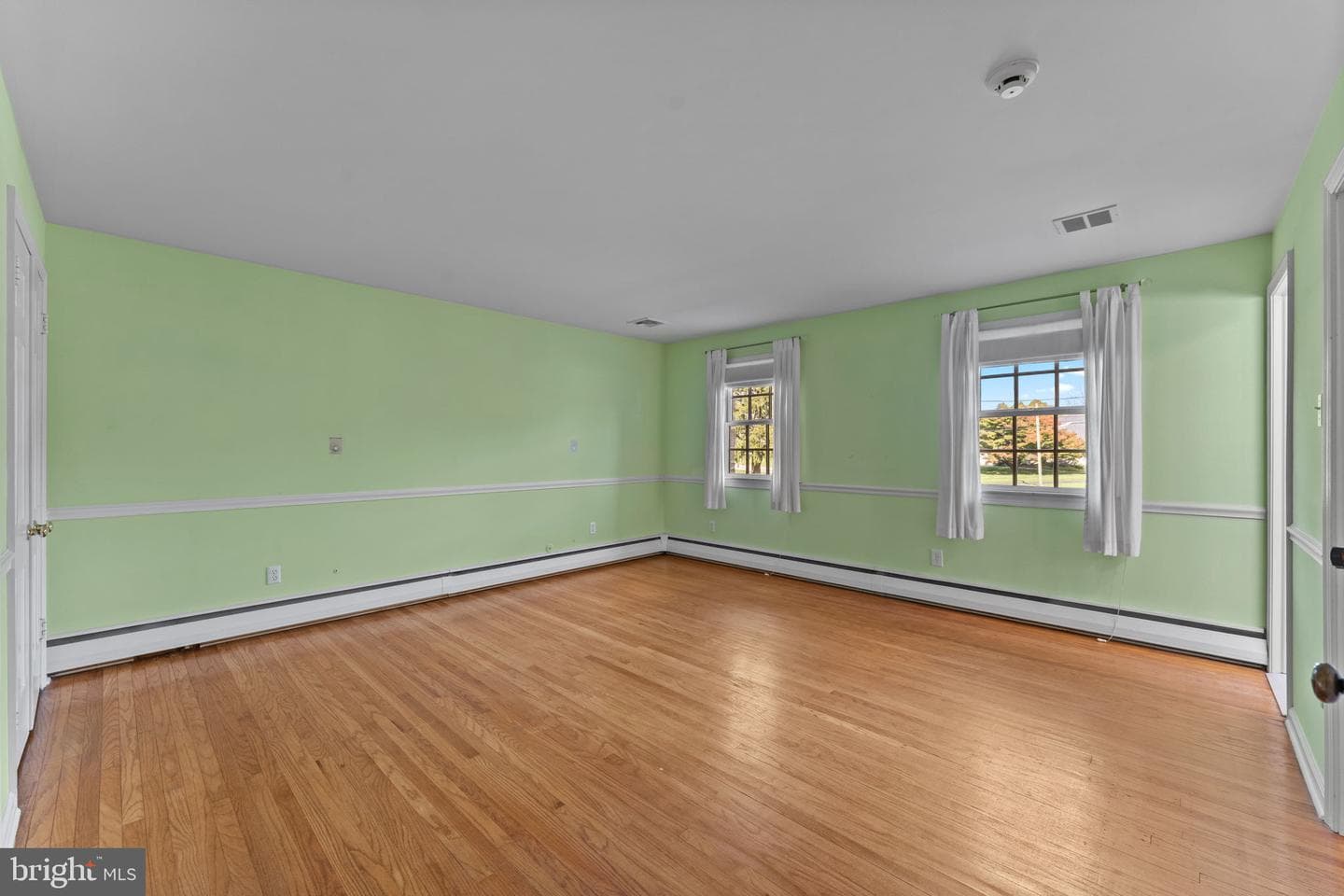 520 Hawthorne Place photo 25