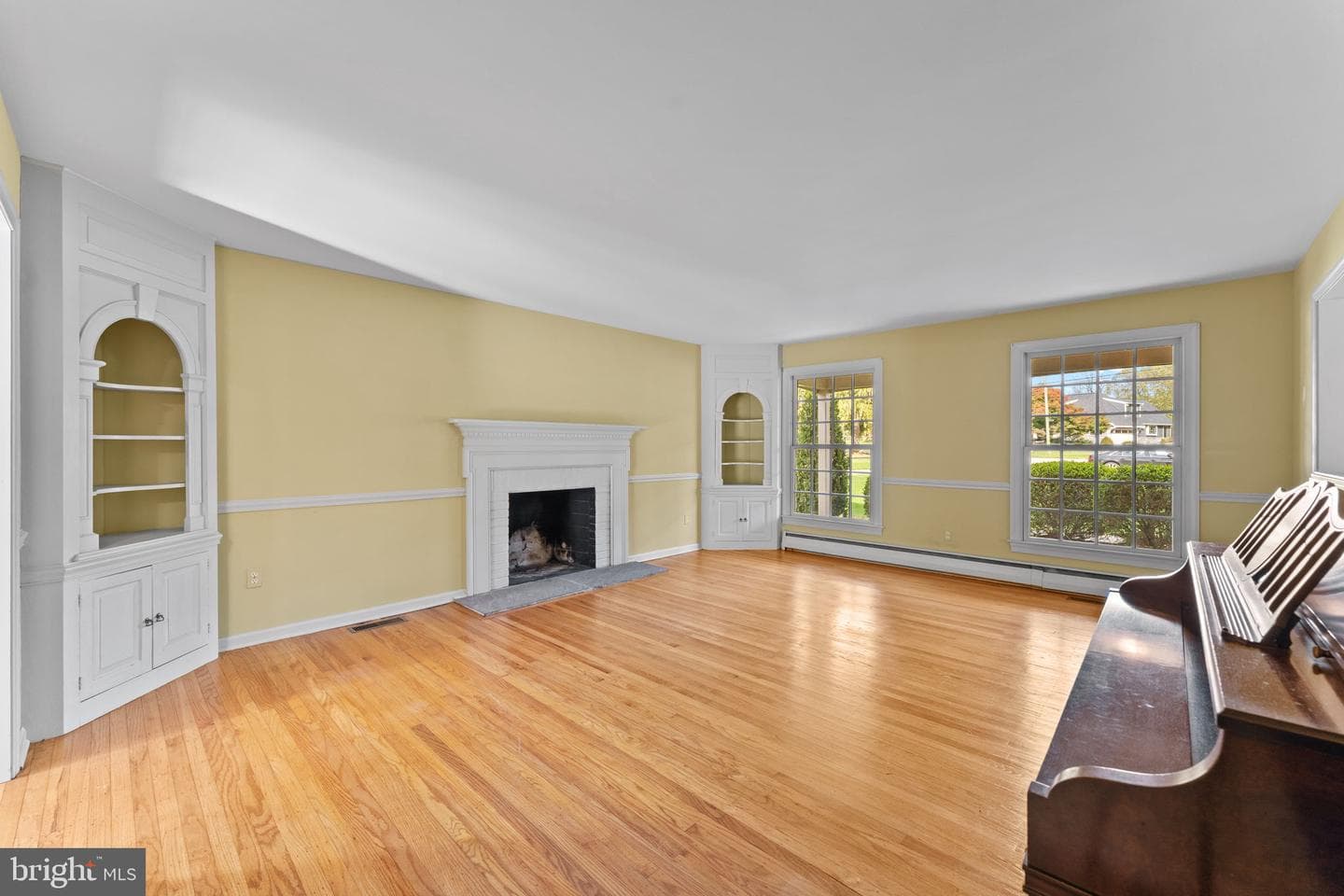520 Hawthorne Place photo 9