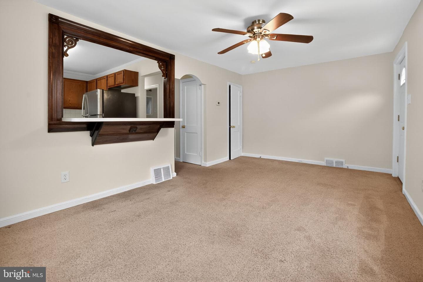 276 Valley View Road photo 2