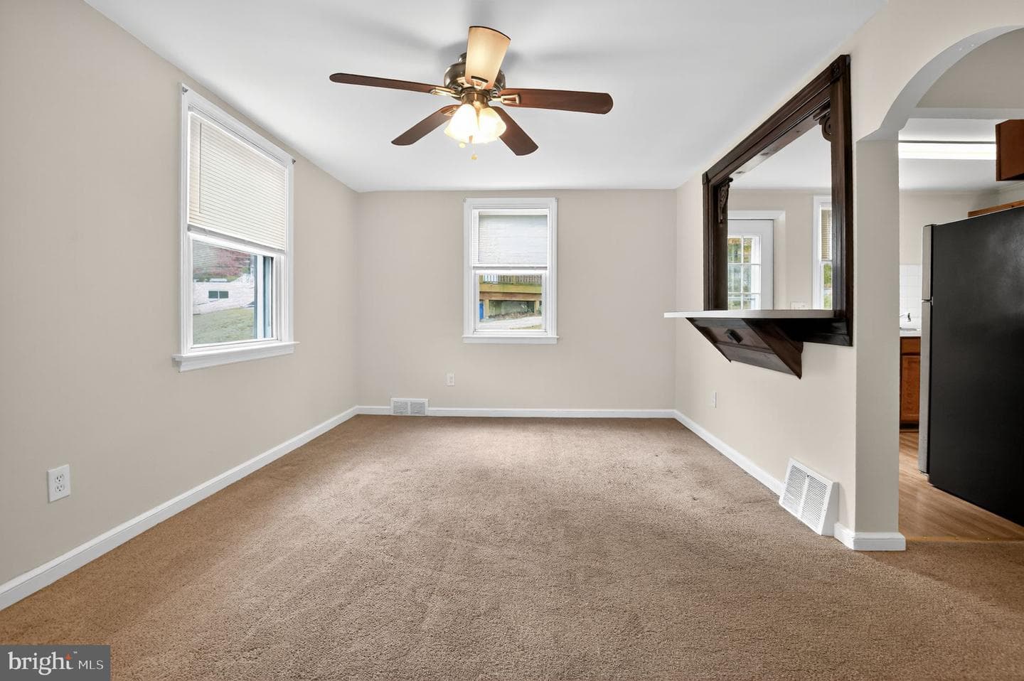 276 Valley View Road photo 3