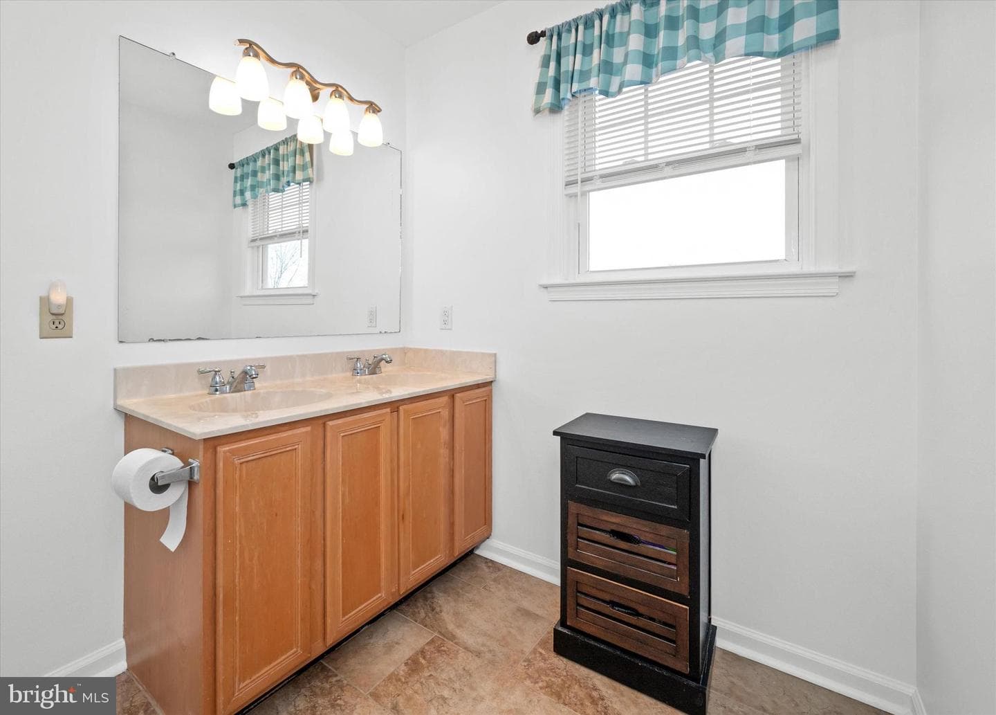 115 W Hillside Drive photo 21