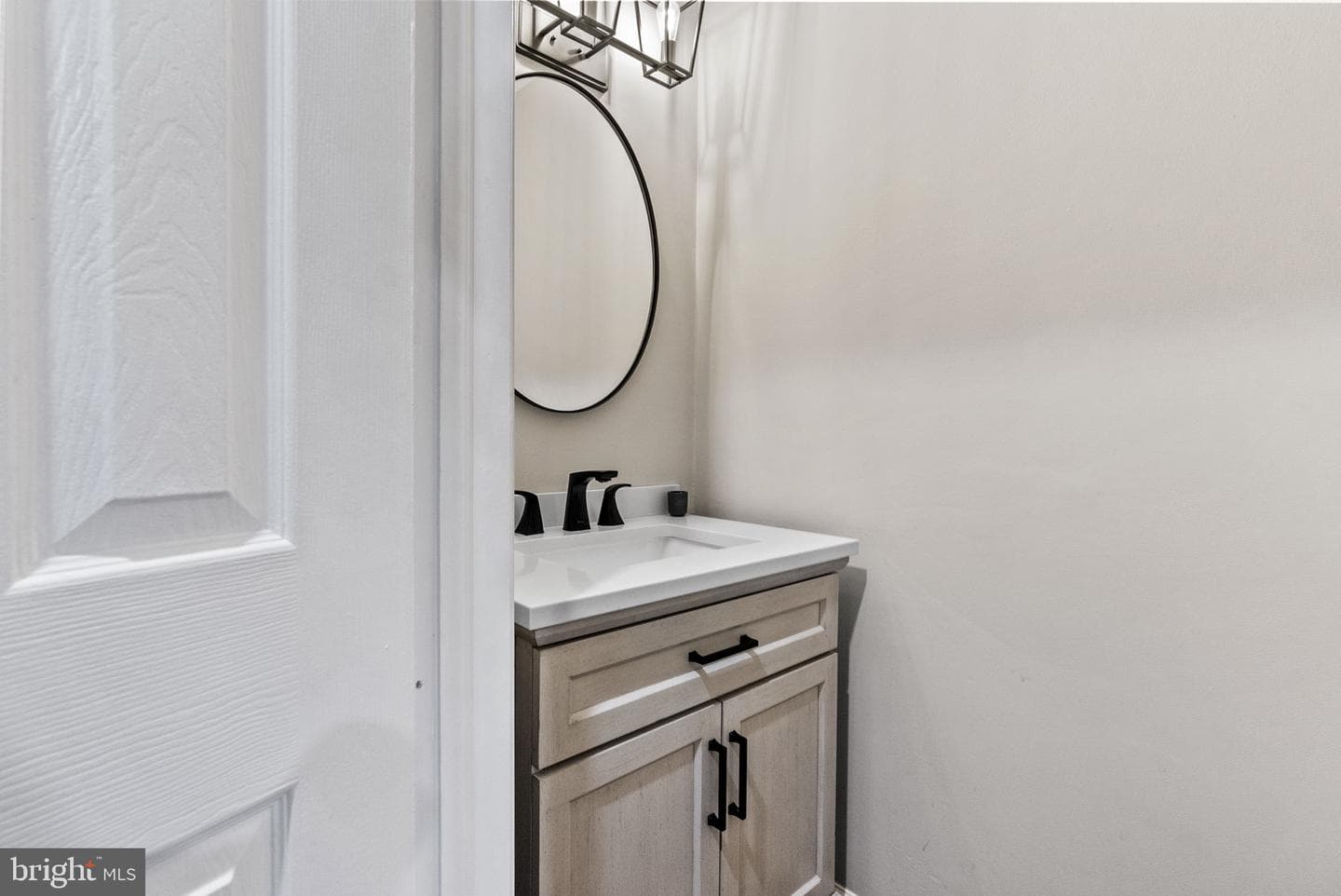 248 Yorkminster Road photo 12