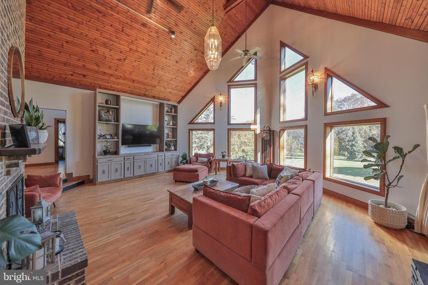 33 Woodland Drive photo 11