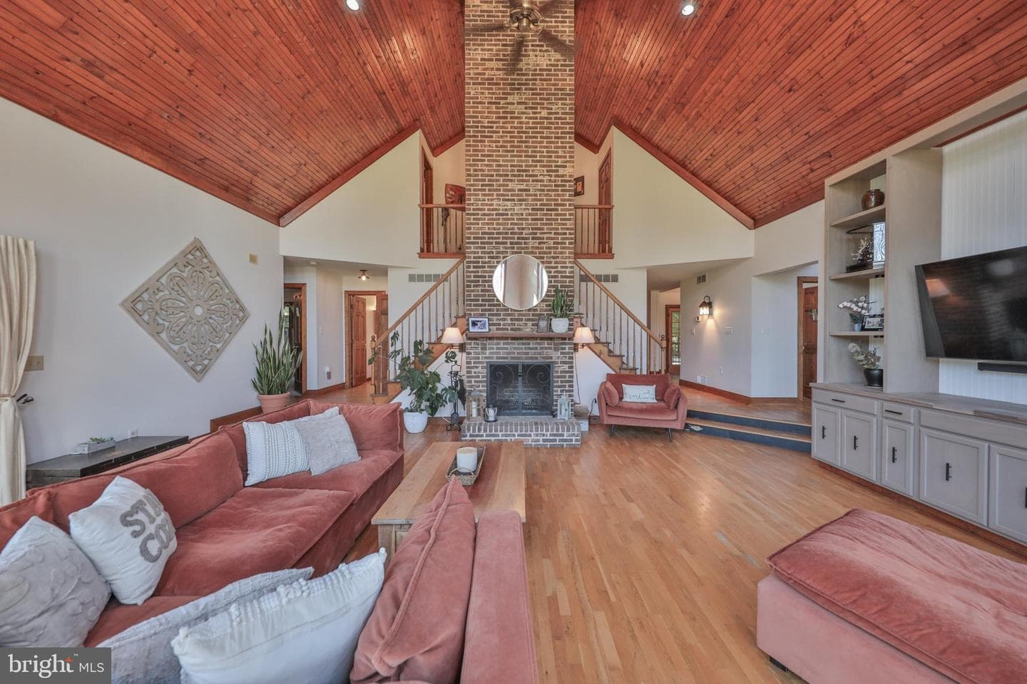 33 Woodland Drive photo 12