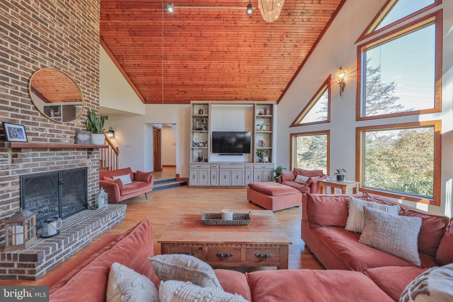 33 Woodland Drive photo 13