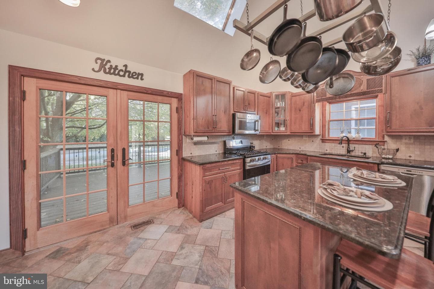 33 Woodland Drive photo 16