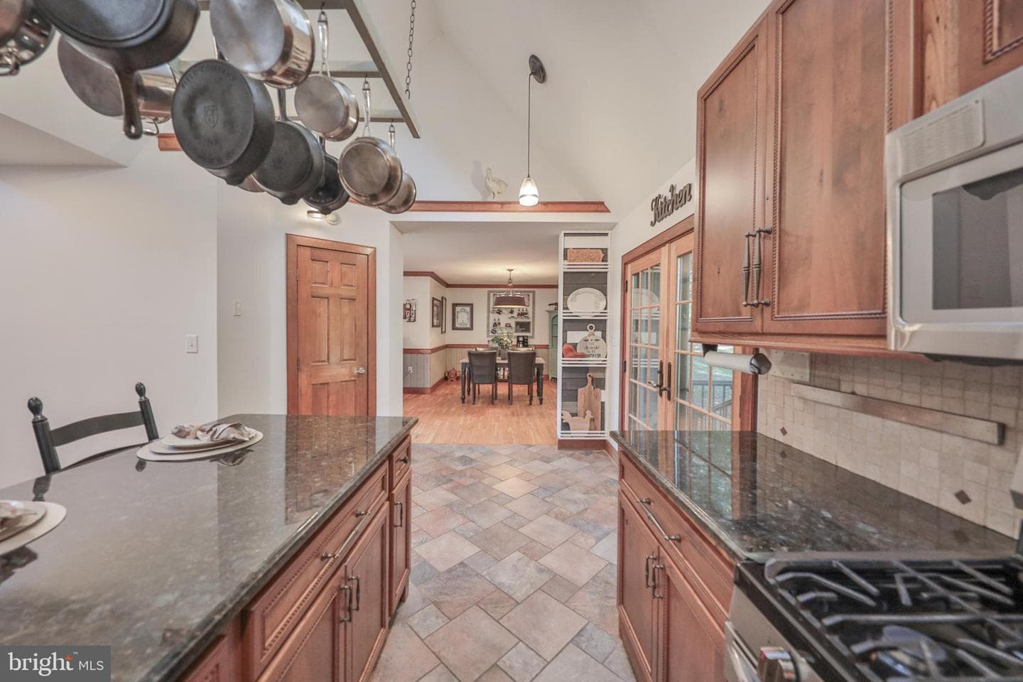 33 Woodland Drive photo 18