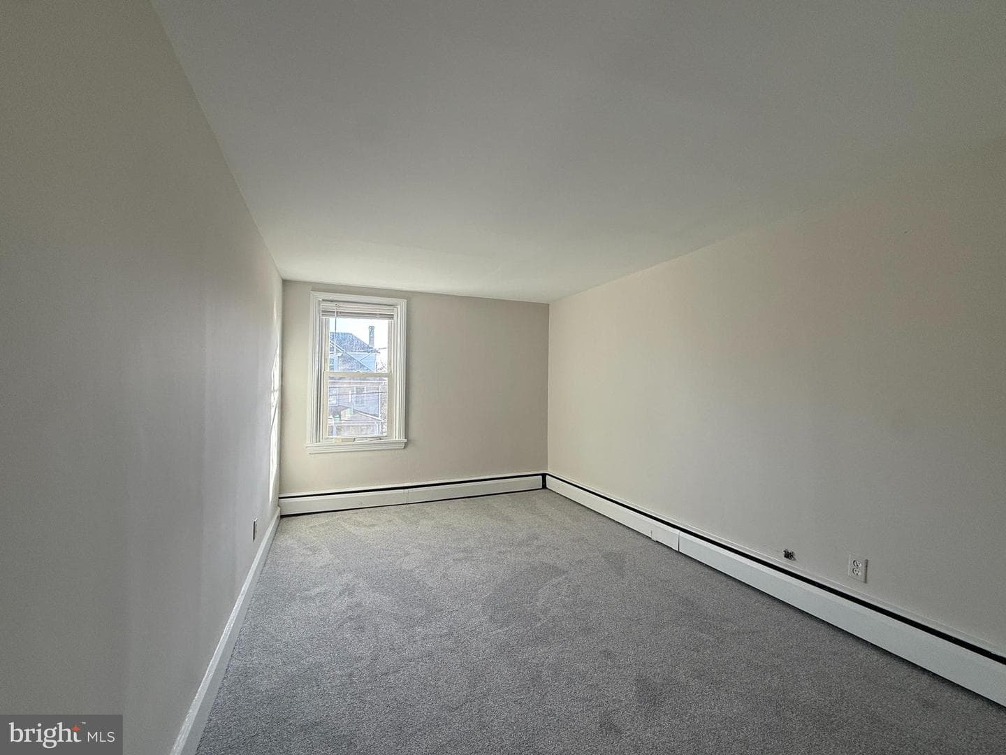 121 E Harmony Road photo 28