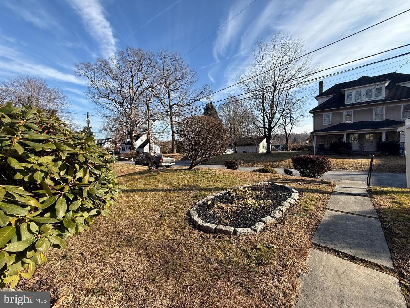 121 E Harmony Road photo 4