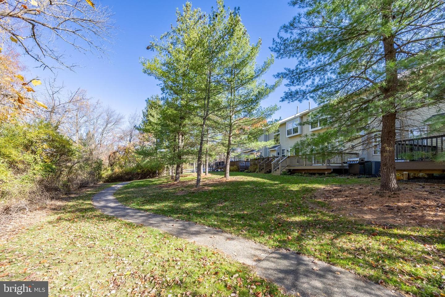 3830 Honey Locust Drive photo 36