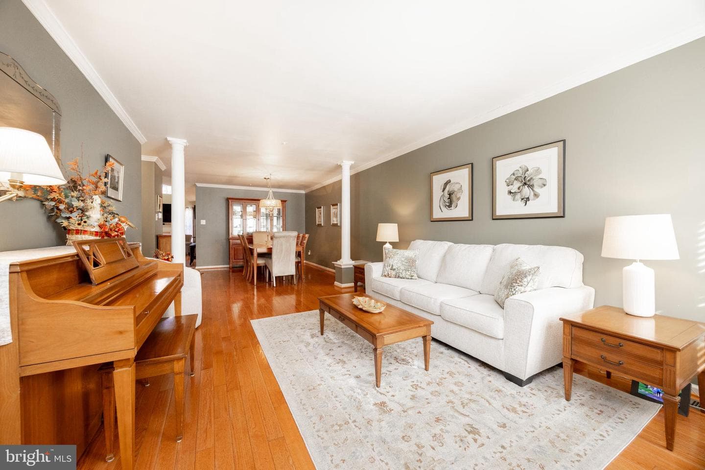 3830 Honey Locust Drive photo 4
