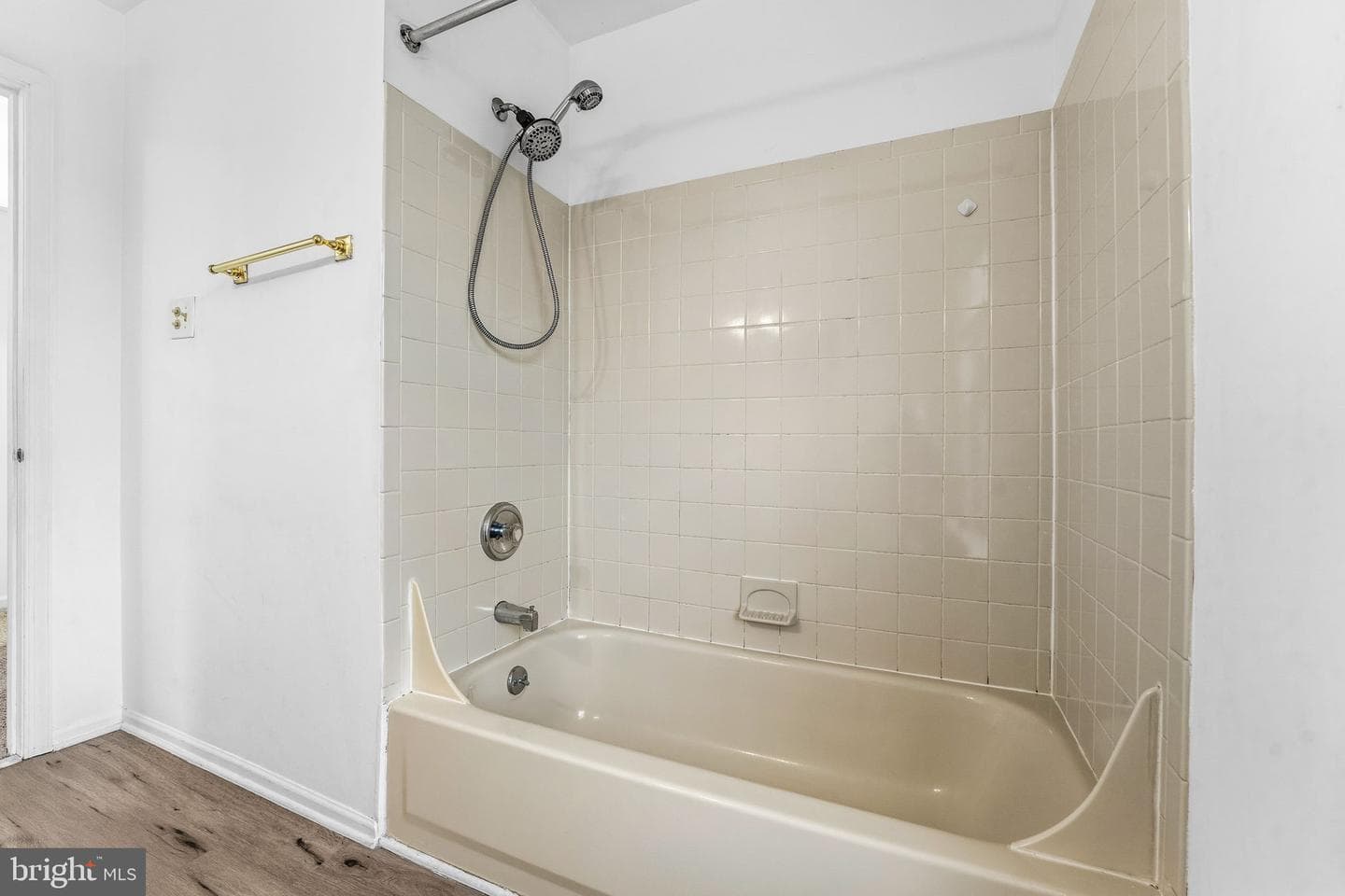 120 Ashley Road photo 42