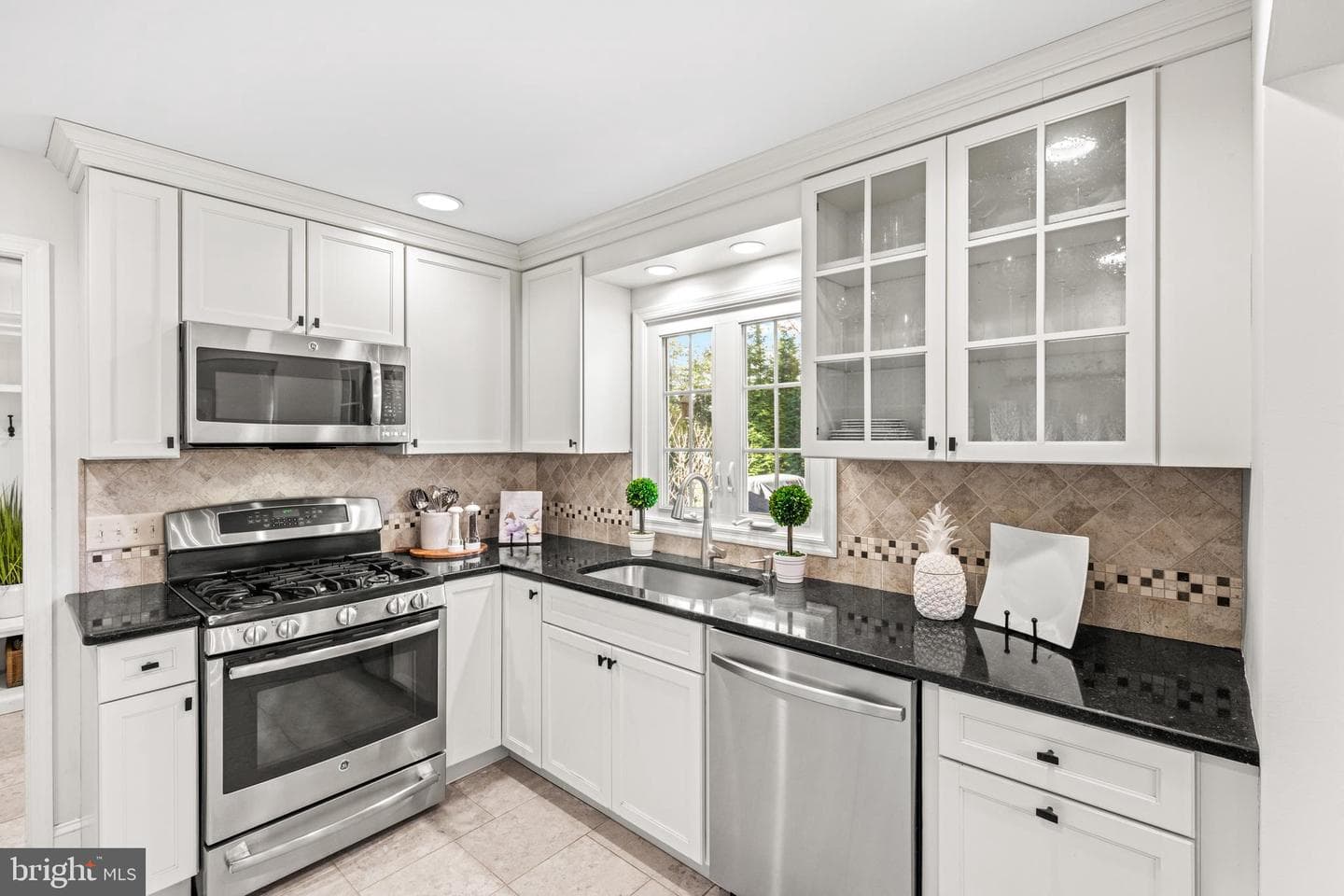 124 Deepdale Road photo 14