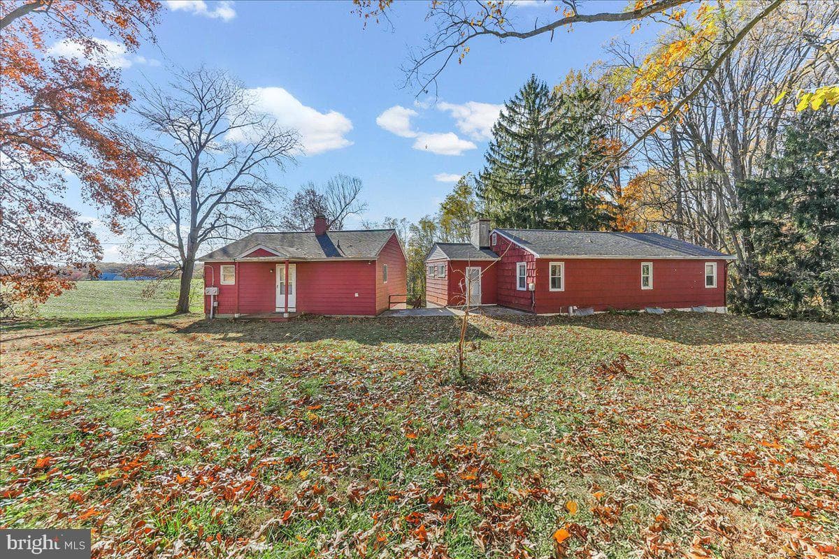 350 Saginaw Road photo 25