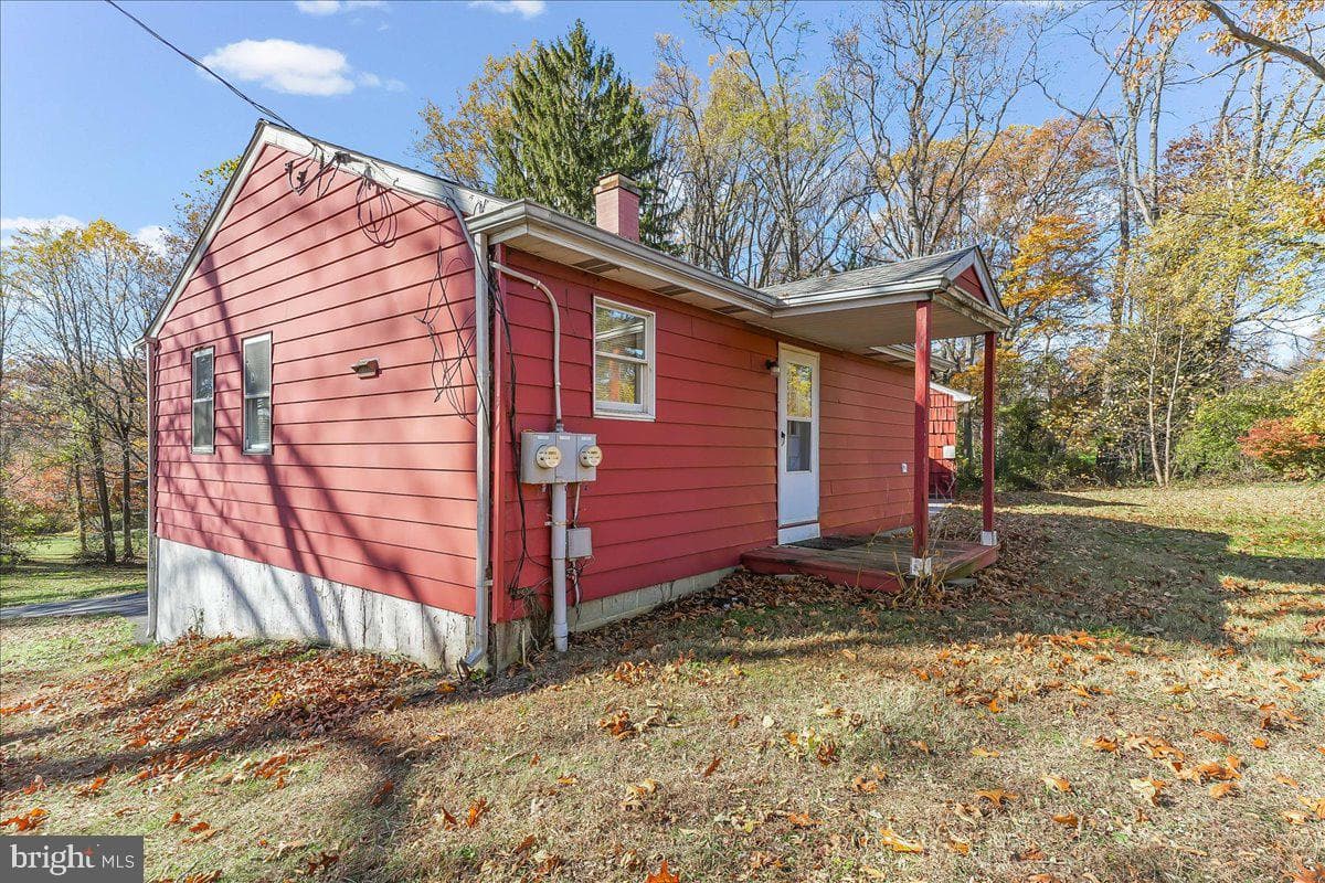 350 Saginaw Road photo 27