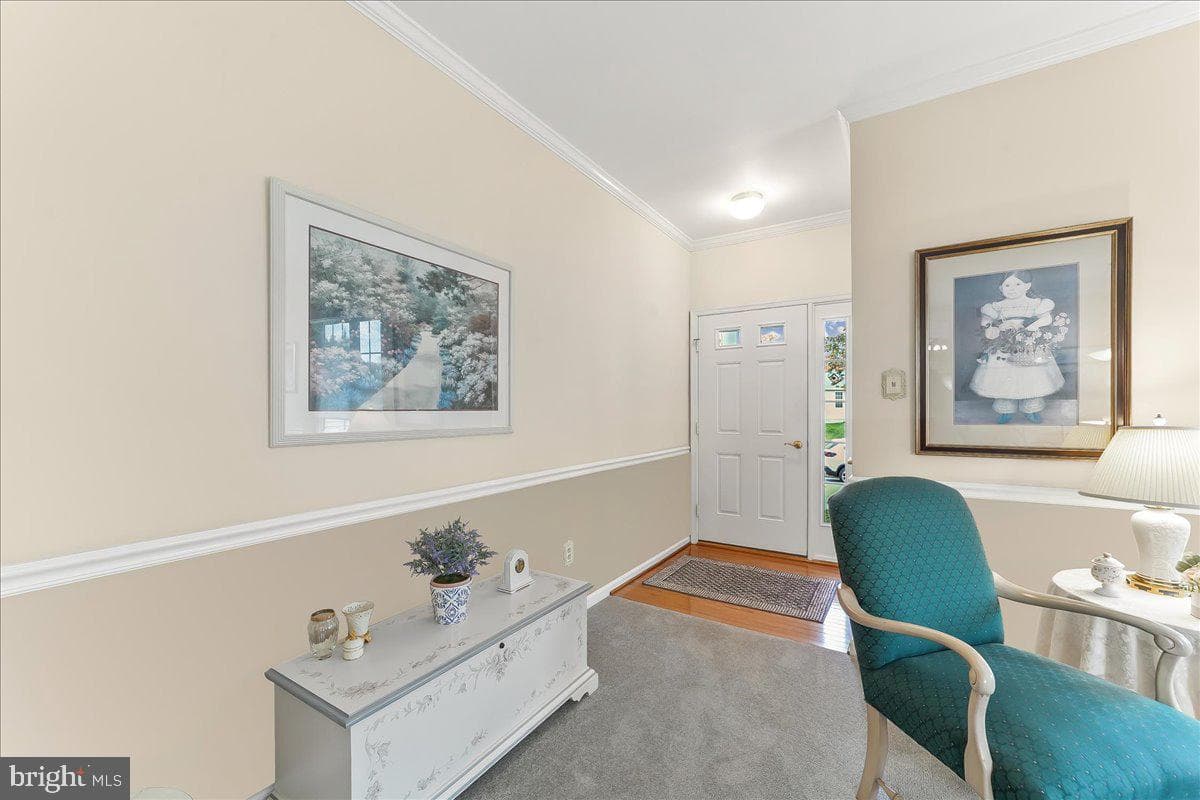 453 E Glenview Drive photo 4