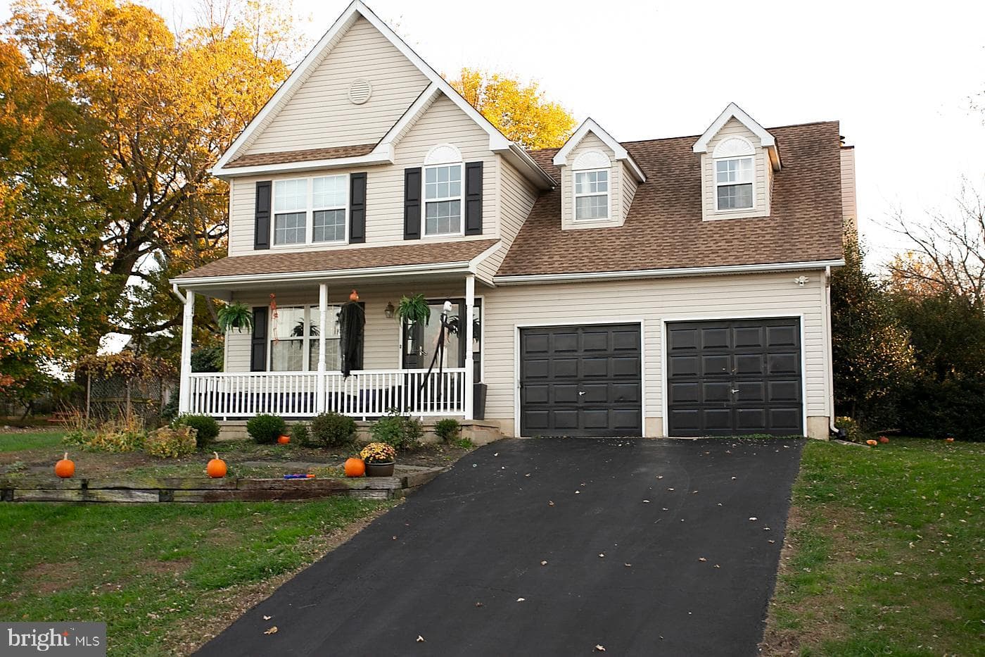 114 Midland Drive photo 1