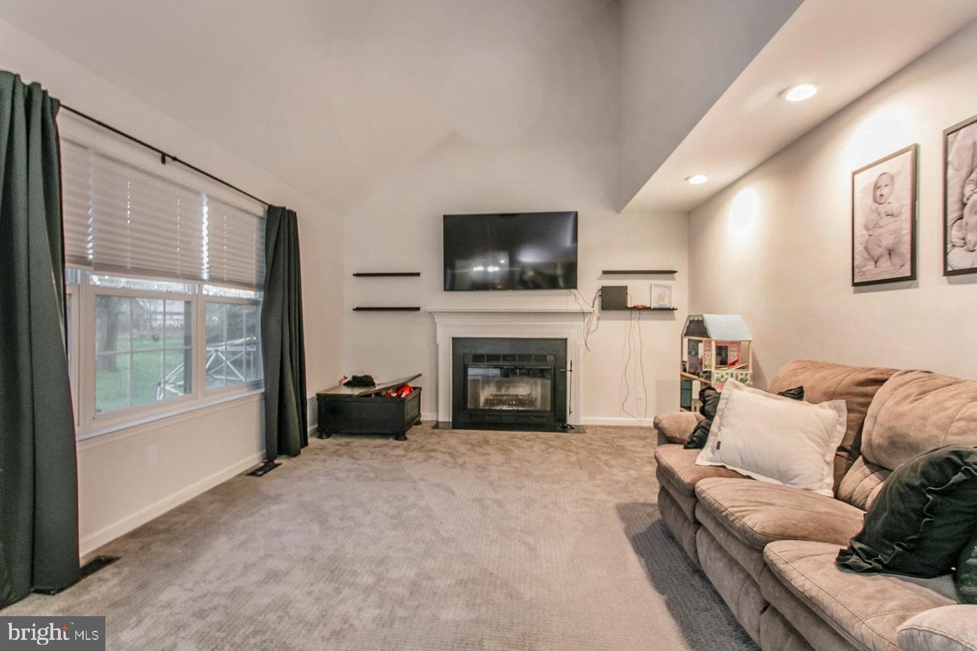 114 Midland Drive photo 11